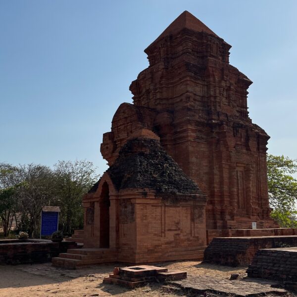 Čamské věže Ponagar, Mui Ne, jižní Vietnam