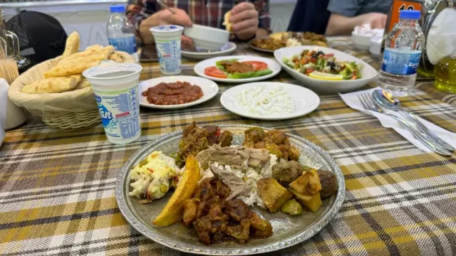Místní kuchyně, Ararat, výstup na nejvyšší vrchol Turecka