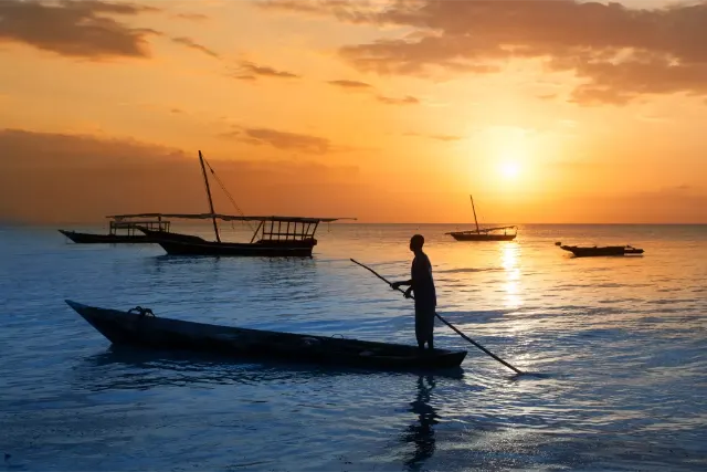 Západ slunce na Zanzibaru, Tanzanie