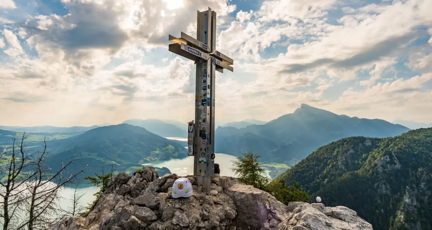Drachenwand, vrcholový kříž, Ferratový kurz v okolí Hallstatu