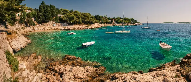 Hvar, Chorvatsko, nejhezčí ostrovy na kole a na lodi