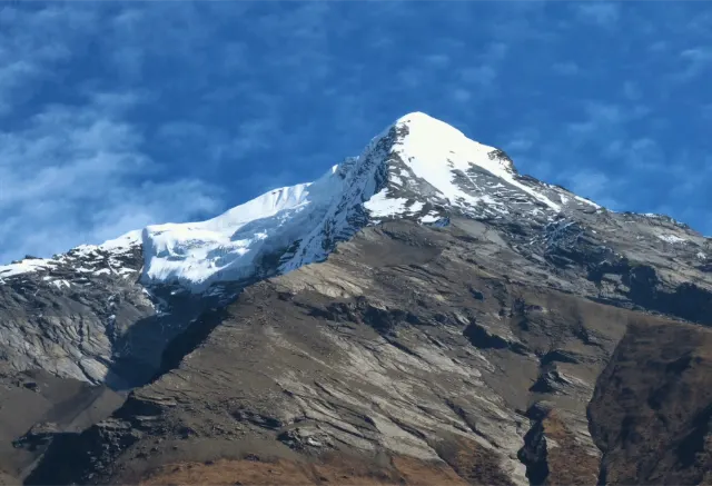 Nepál – výstup na šestitisícovku Pisang Peak (6091 m)