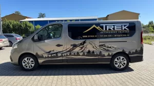 Minibus pro 9 osob, Renault Trafic (hnědá)