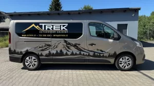 Minibus pro 9 osob, Renault Trafic (hnědá)